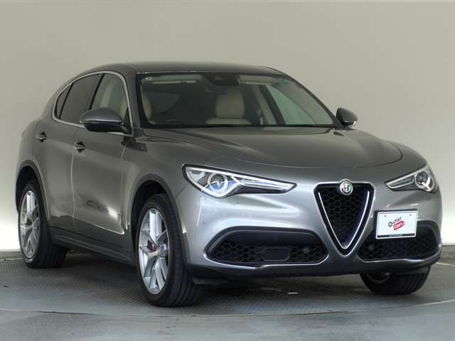 Alfa Romeo Stelvio 6