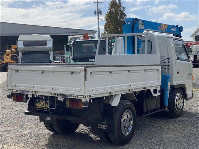 Isuzu Elf 2