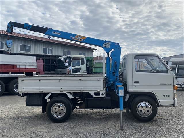 Isuzu Elf 6