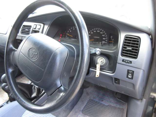 Toyota Hilux Surf 10