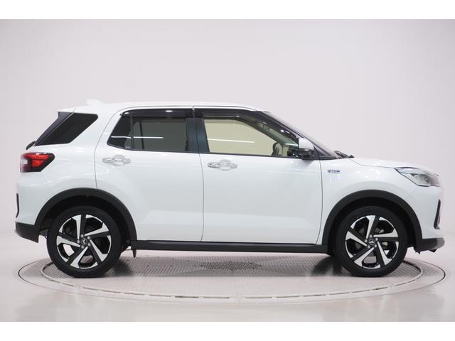 Daihatsu Rocky 5