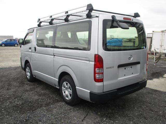 Toyota Hiace Van 3