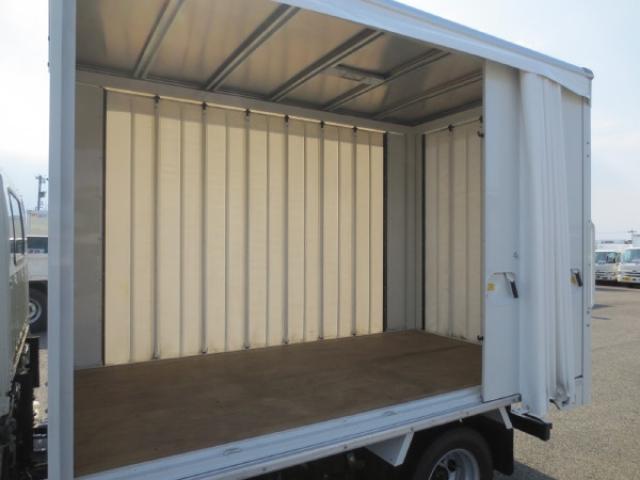 Isuzu Elf 12
