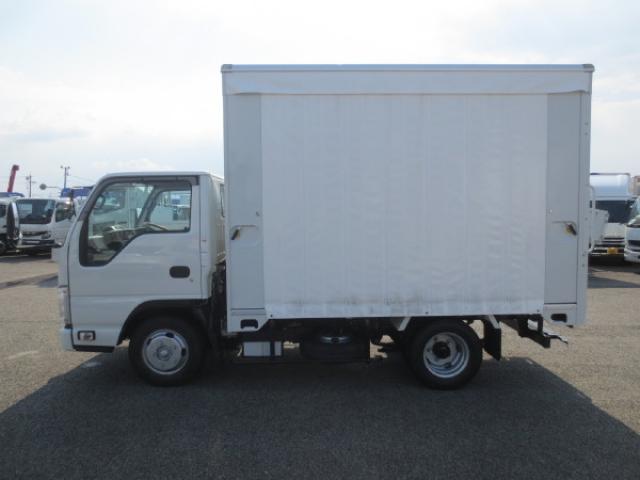 Isuzu Elf 9