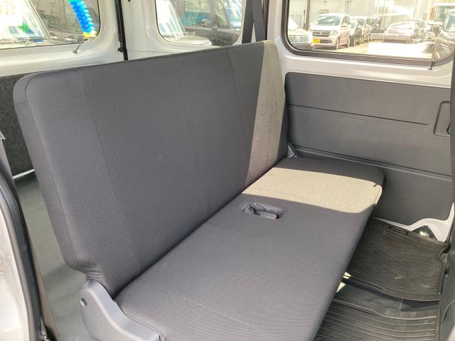 Daihatsu Hijet Cargo 12