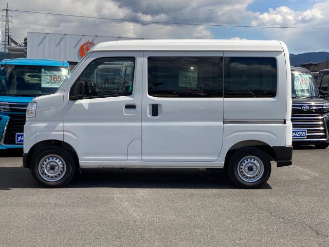 Daihatsu Hijet Cargo 7