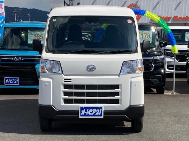 Daihatsu Hijet Cargo 9