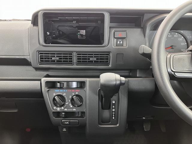 Daihatsu Hijet Deck Van 12