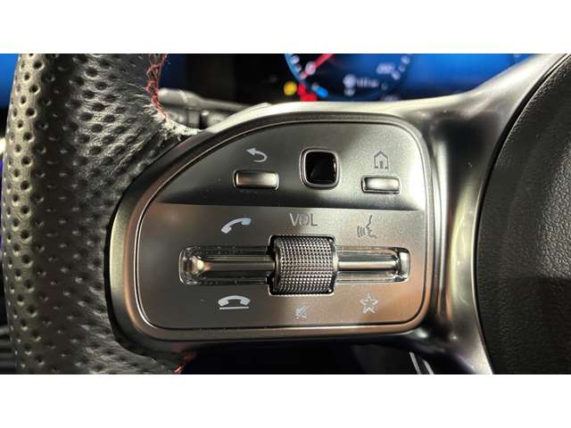 Mercedes-Benz GLB 12