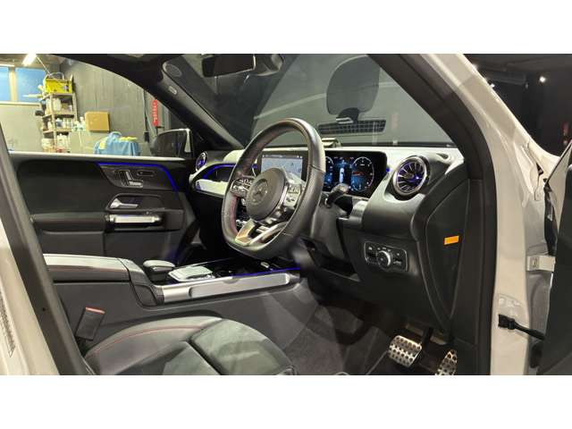 Mercedes-Benz GLB 7