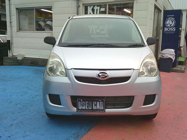 Daihatsu Mira 2