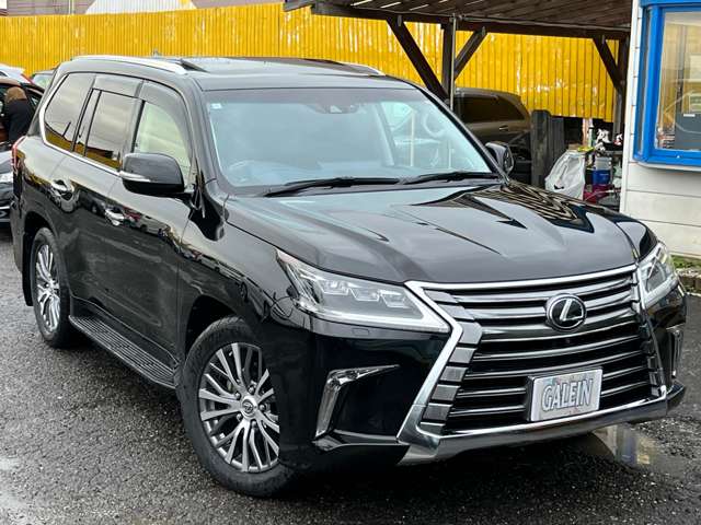 Lexus LX 6