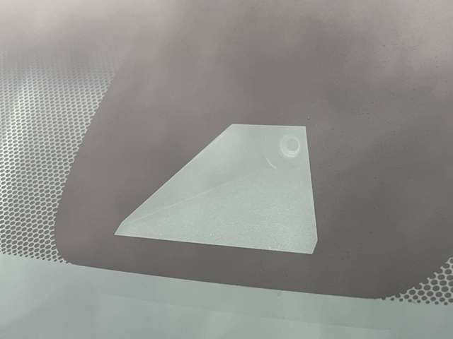 Lexus LX 8
