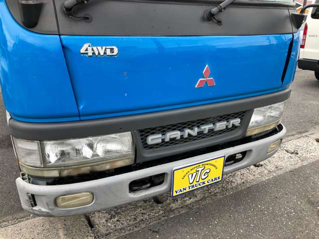 Mitsubishi Fuso Canter 4