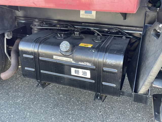 Hino Dutro 12