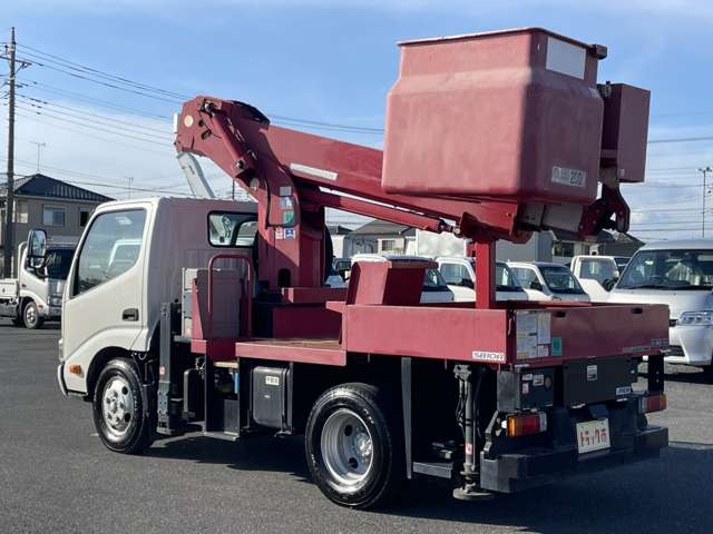 Hino Dutro 5