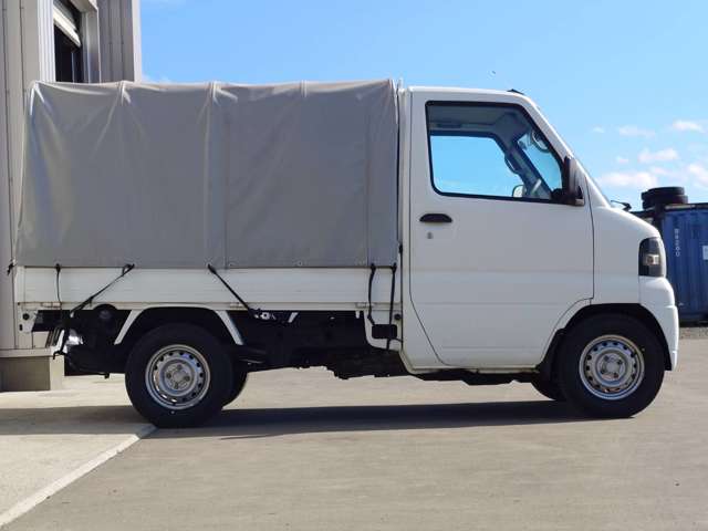 Mitsubishi Minicab Truck 11