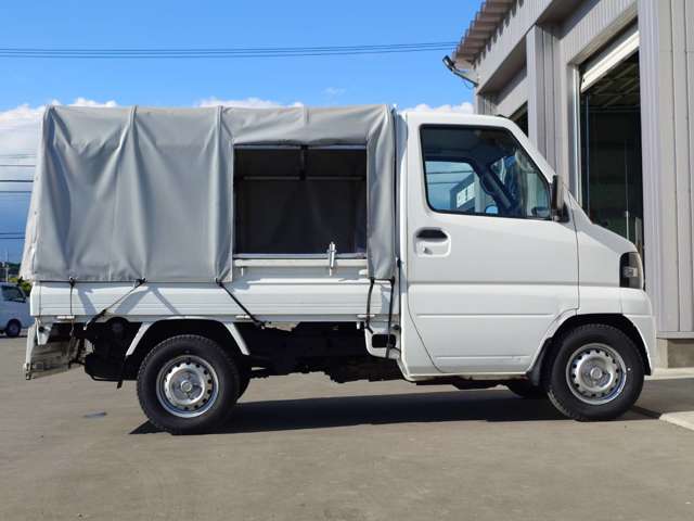 Mitsubishi Minicab Truck 12