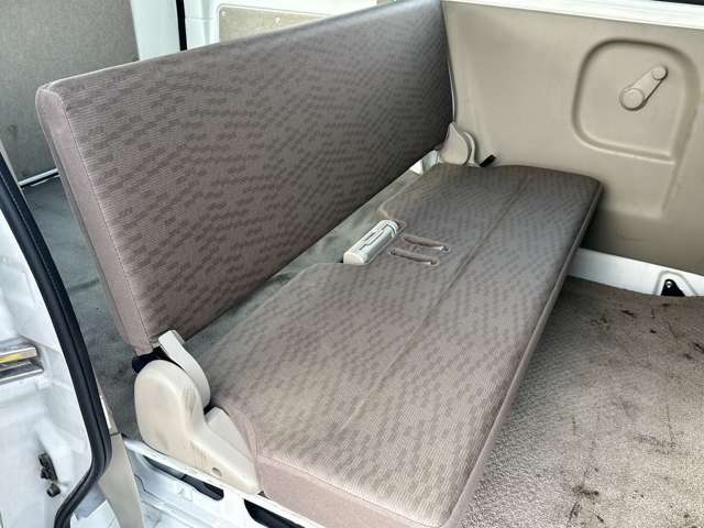 Mitsubishi Minicab Van 7