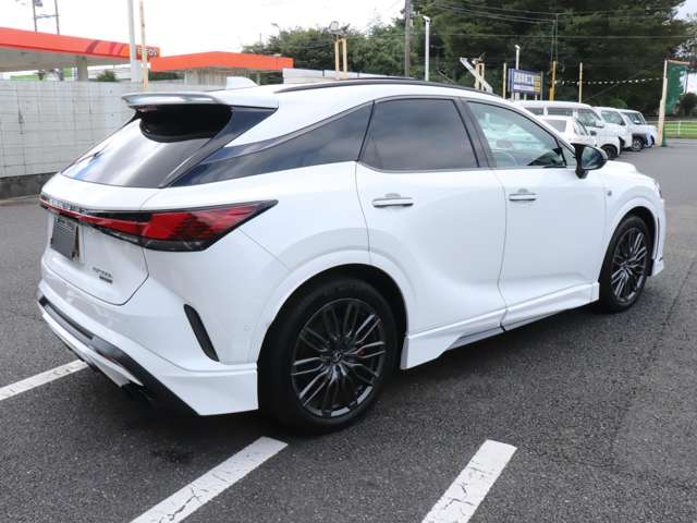 Lexus RX 10