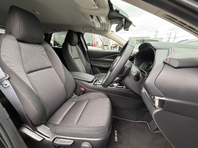 Mazda CX-30 3