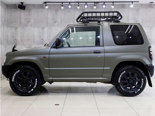 Mitsubishi Pajero Mini 11