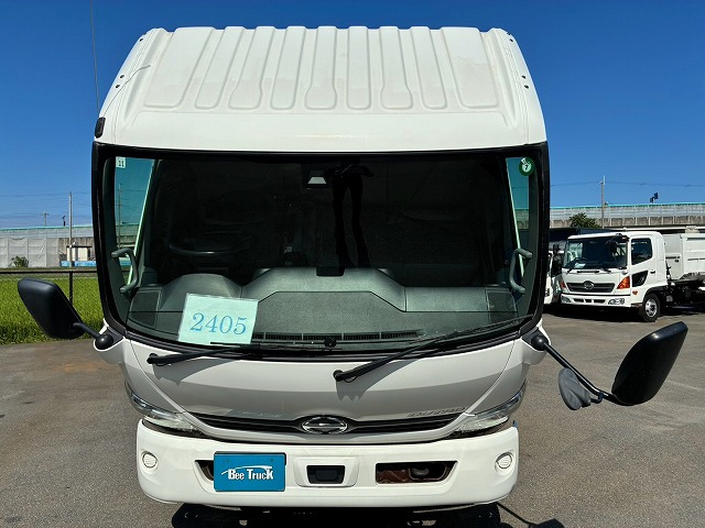 Hino Dutro 12