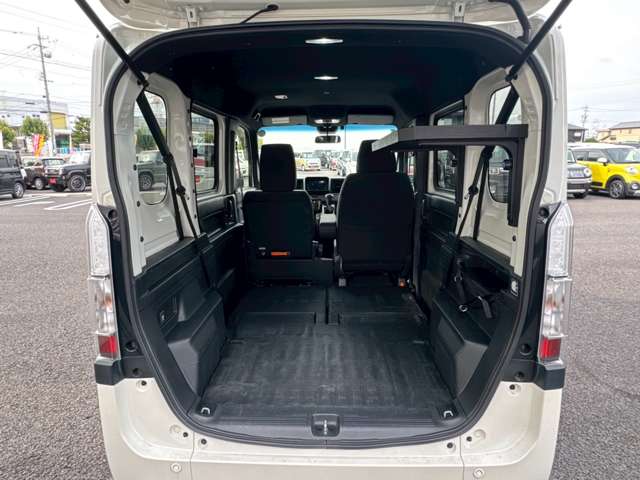 Honda N-VAN 8