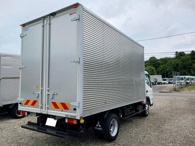 Mitsubishi Fuso Canter 2