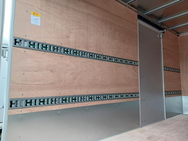 Mitsubishi Fuso Canter 4