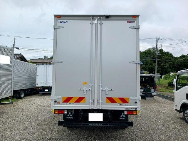 Mitsubishi Fuso Canter 6
