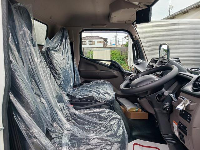 Mitsubishi Fuso Canter 7