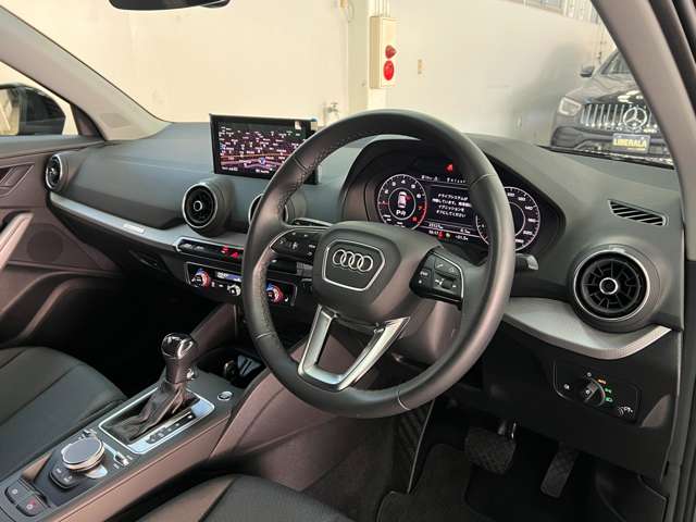 Audi Q2 6