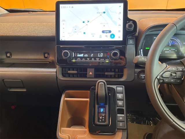 Toyota Sienta 2