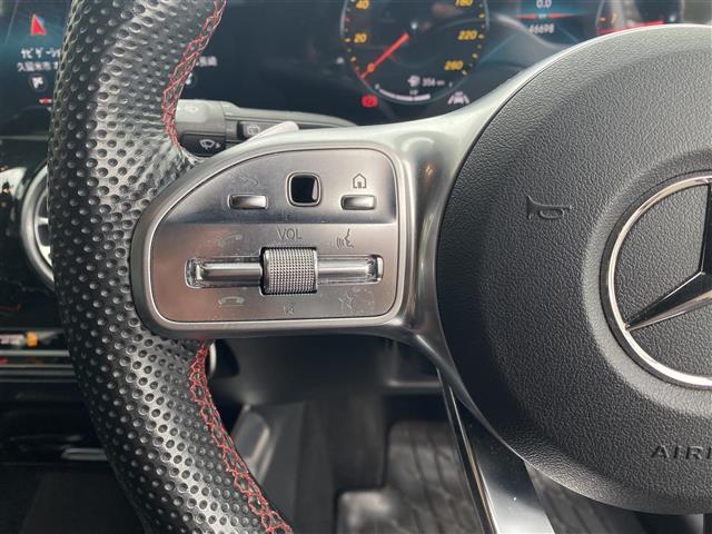 Mercedes-Benz GLB 6
