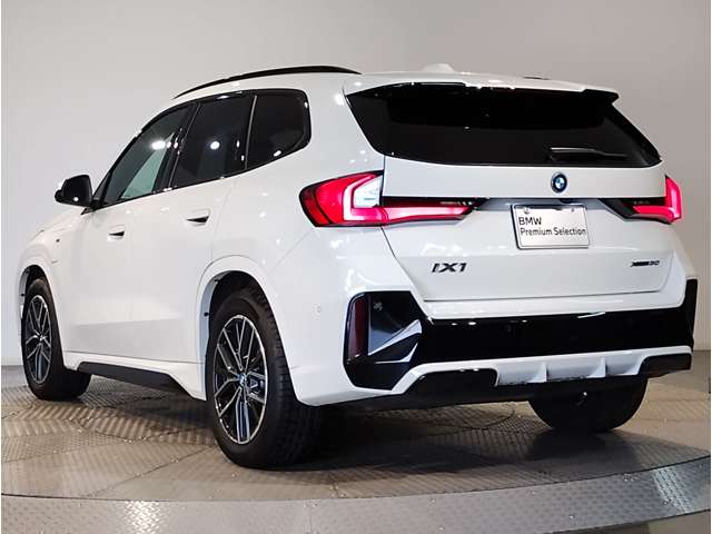 BMW iX1 6