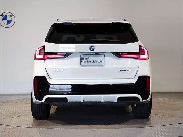 BMW iX1 7