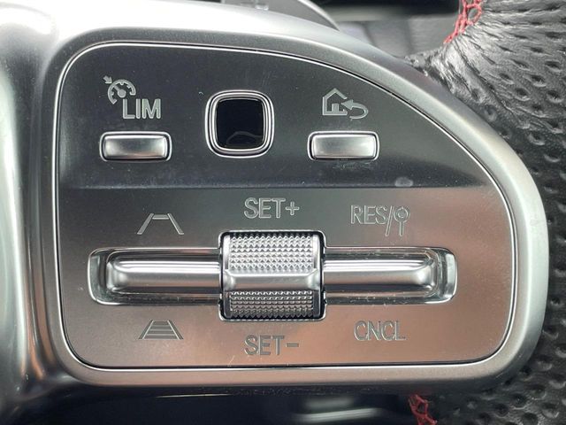 Mercedes-Benz GLB 7
