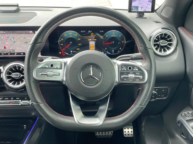 Mercedes-Benz GLB 9