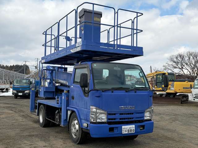 Isuzu Elf 3