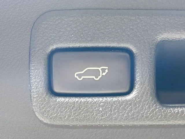 Lexus NX 7