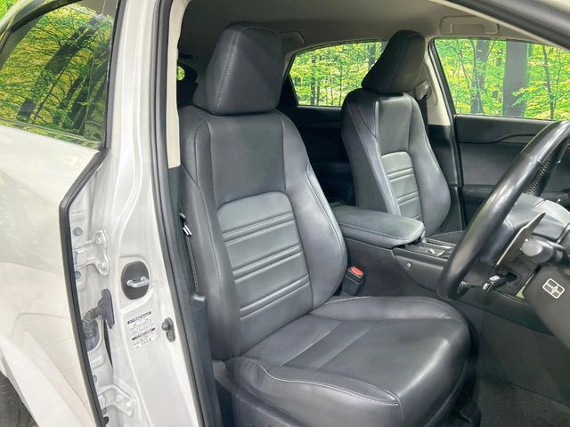 Lexus NX 8