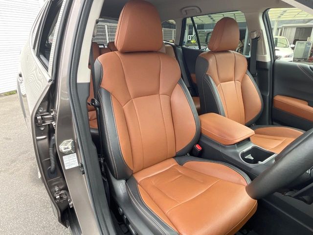 Subaru Legacy Outback 11