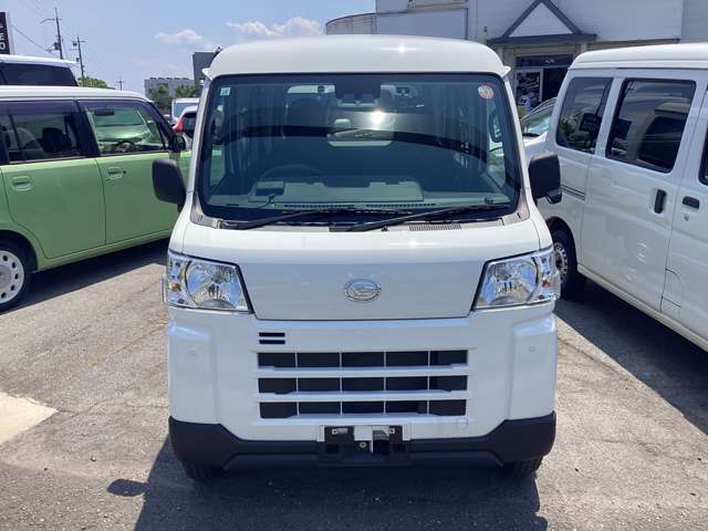 Daihatsu Hijet Cargo 2