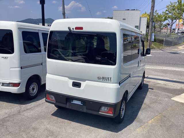 Daihatsu Hijet Cargo 5