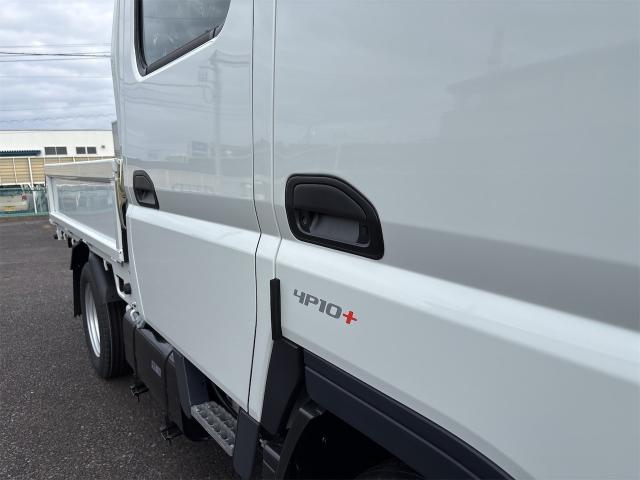 Mitsubishi Fuso Canter 9