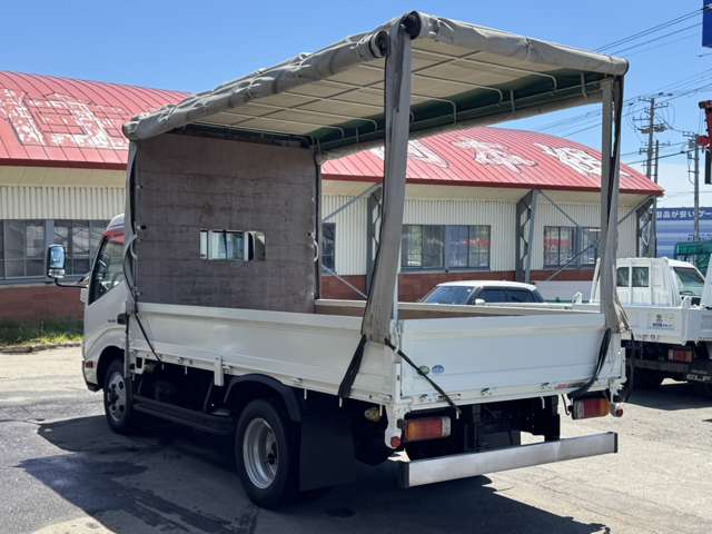 Hino Dutro 6