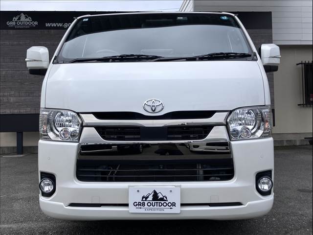 Toyota Hiace Van 2