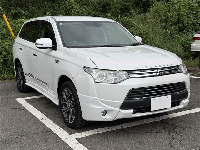 Mitsubishi Outlander PHEV 5