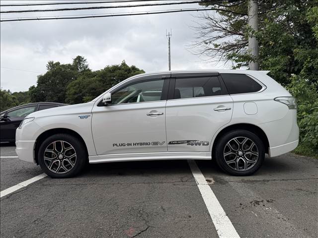 Mitsubishi Outlander PHEV 6